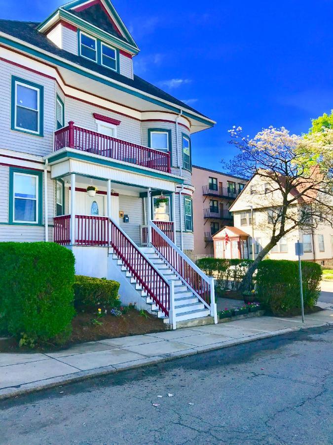 Elm Hill Manor Alojamento de Acomodação e Pequeno-almoço Boston