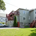 Apartment Modern Beautiful Apartment-5 Beds-full Kitchen-parking-super Clean-great For Groups Boston