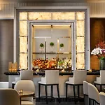 Hotel Four Seasons One Dalton Street, 5*