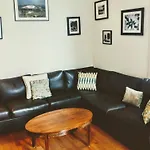 2 Bedroom In Jamaica Plain With Parking Apartment *