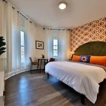 Good Aparthotel 3*