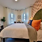 Good Aparthotel 3*