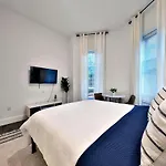 Good Aparthotel 3*