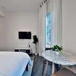 Aparthotel Good 3*