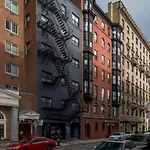 Small Fully Equipped Contemporary Studio Near Mgh