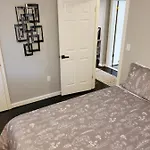Holiday home Boston's