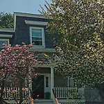 2 Bedroom In Jamaica Plain With Parking