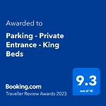 Parking - Private Entrance - King Beds Apartment *