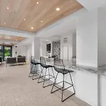 Beautiful Apartment In South End