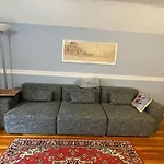 Homestay Comfortable Loft With Private Bathroom *