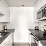 Back Bay 1br W Gym Nr Copley Sq Bos-739 *