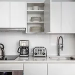 Back Bay Studio W Wd Nr Boston Common Bos-890