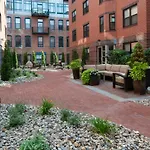 Back Bay 2Br W Courtyard Gym Nr Restaurants Bos-895