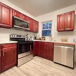 Beautiful Victorian House, Great Views, Free Parking