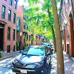 Luxury - Pet Friendly 3bd, 3ba South End Apartment
