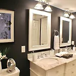 Luxury - Pet Friendly 3bd, 3ba South End