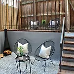 Luxury - Pet Friendly 3bd, 3ba South End Apartment *