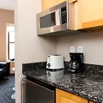 Stylish Downtown Studio In The Southend, C.Ave #24