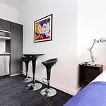 Apartment Modern In Fenway Neighborhood Boston