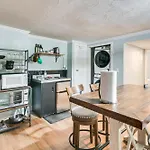 Cozy Boston Apartment Near Franklin Park Zoo!