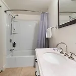 Heart Of Southie - Hot Tub + Walk To Bars * Boston