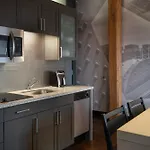 By Marriott Downtown Seaport Hotel Boston