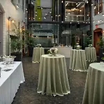 By Marriott Downtown Seaport Hotel Boston