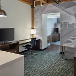 Hotel By Marriott Downtown Seaport