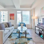 Apartment Luxury With Kitchen And Pool Boston
