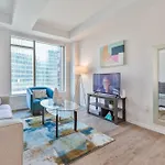 Luxury With Kitchen And Pool Boston