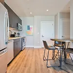 Apartment Luxury With Water Views