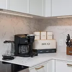 Back-Bay Penthouse Downtown & Parking & Gym