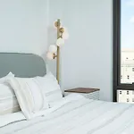 Apartment Back-bay 2br Penthouse W Roof And Gym Boston