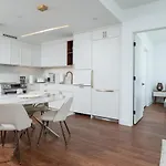 Apartment Back-bay 2br Penthouse W Roof And Gym Boston