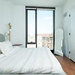 Back-bay 2br Penthouse W Roof And Gym *