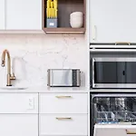 Back-bay 2br W Roof Gym Parking * Boston