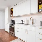Back-bay 2br W Roof Gym Parking Boston