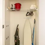 Modern Apt With Gym And Pool