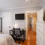 Renovated Spacious 2 Bedroom In Savin Hill