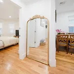 Apartment 76-2 5br Cozy In