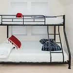 76-2 5br Cozy In Apartment *