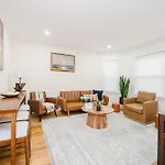 76-2 5br Cozy In * Boston