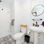 76-2 5br Cozy In *