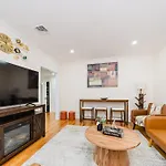 76-2 5br Cozy In * Boston