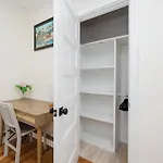 76-2 5br Cozy In Apartment *