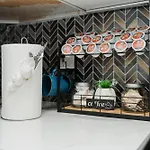 76-2 5br Cozy In Apartment Boston