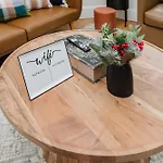 76-2 5br Cozy In Apartment