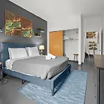 Furnished Loft Style In Southend * Boston