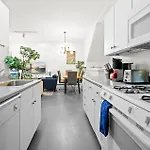 Furnished Loft Style In Southend Boston