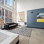 Furnished Loft Style In Southend Boston